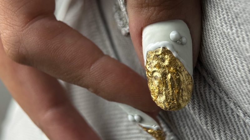 Модный маникюр на Новый 2026 год: главные тренды и идеи