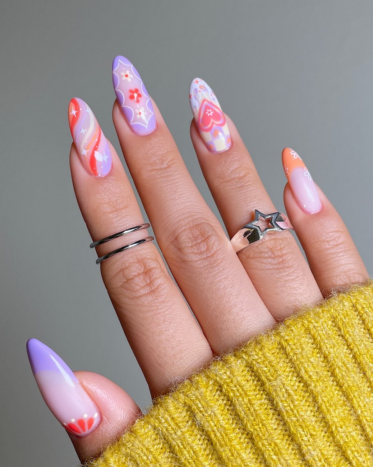 Сердечки на ногтях в феврале 2026: романтика на максимум