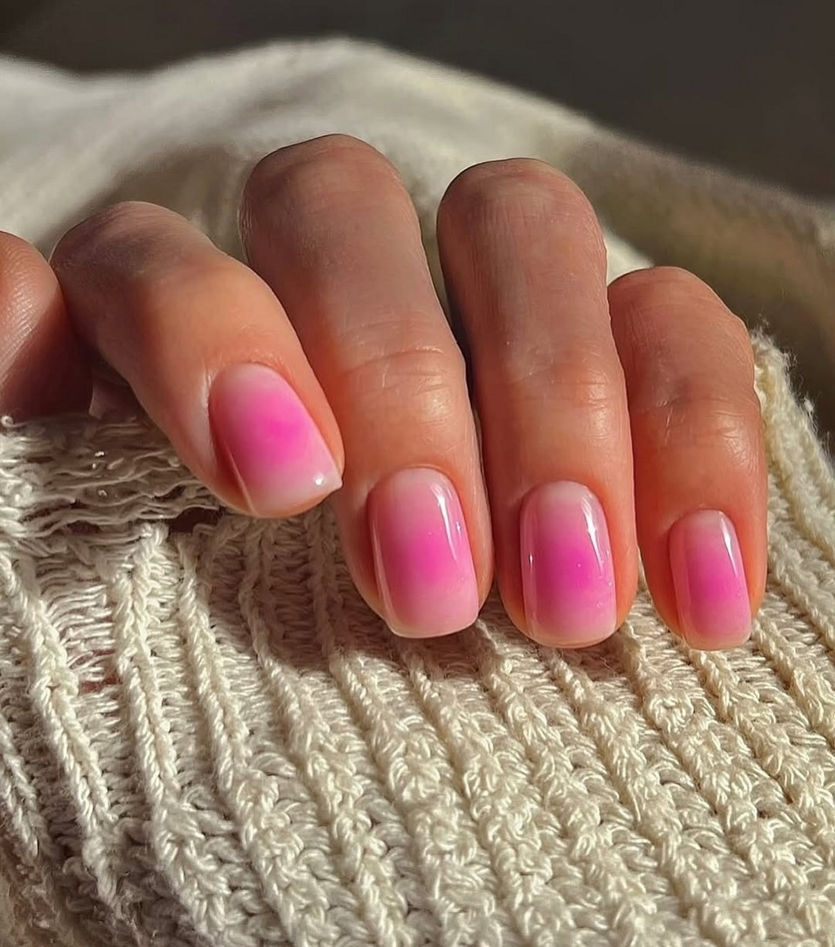 Какой маникюр выбрать сейчас, чтобы выглядеть уместно