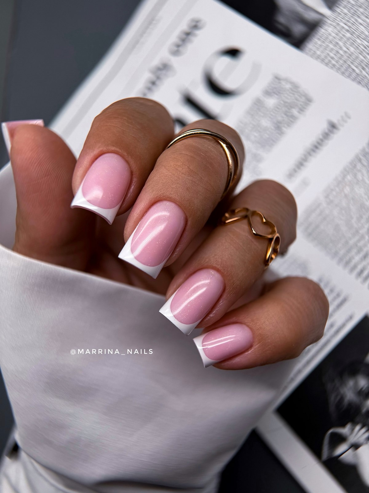 Какой маникюр выбрать сейчас, чтобы выглядеть уместно