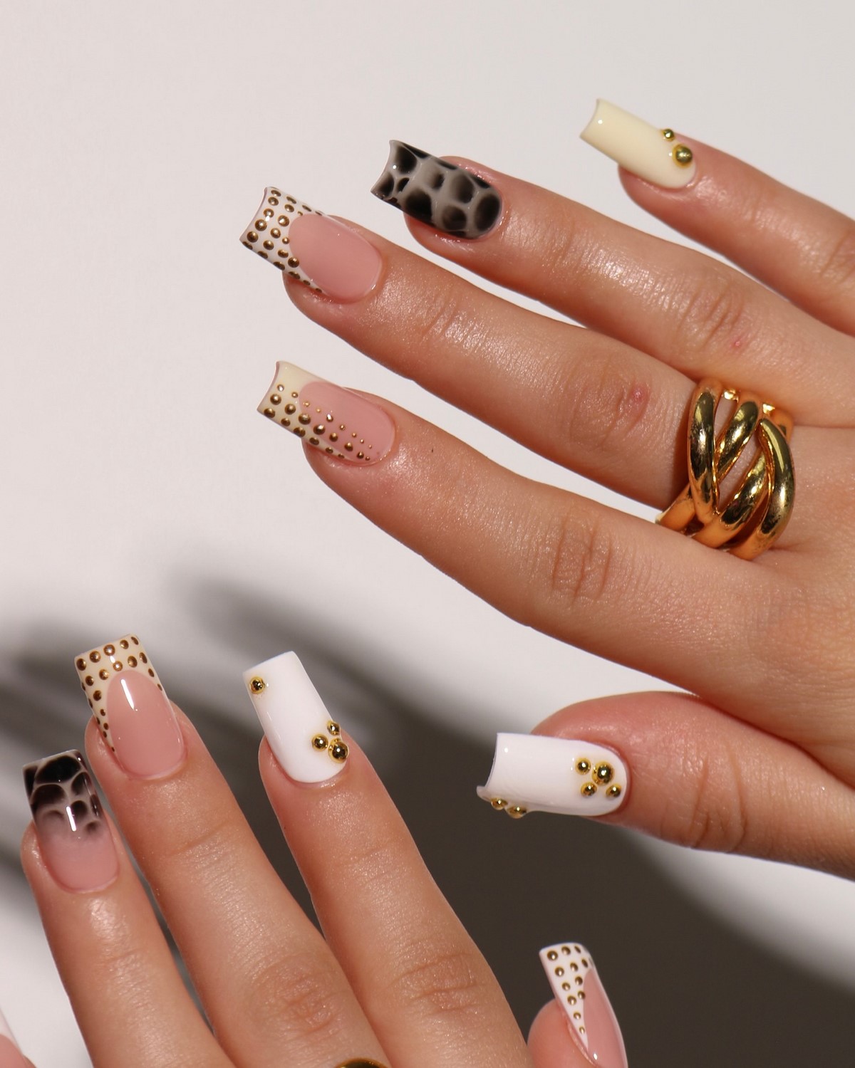 Какой маникюр выбрать сейчас, чтобы выглядеть уместно