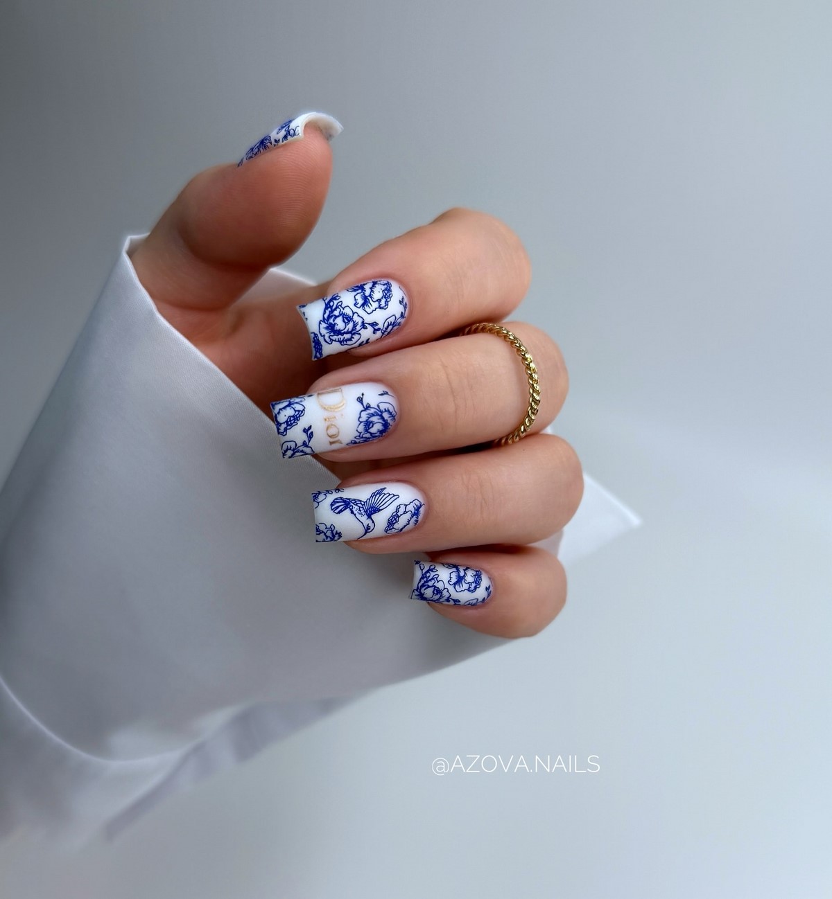 Какой маникюр выбрать сейчас, чтобы выглядеть уместно