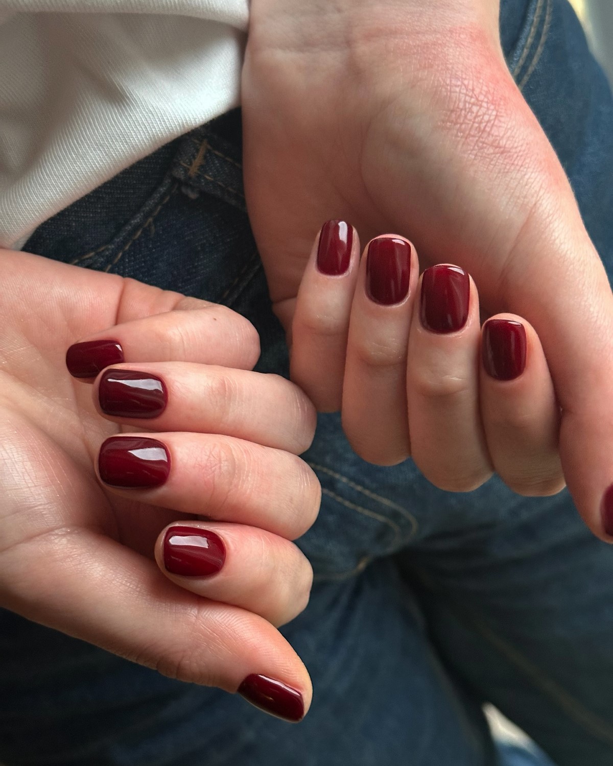 Маникюр и стиль: как подружить лак и гардероб без лишнего