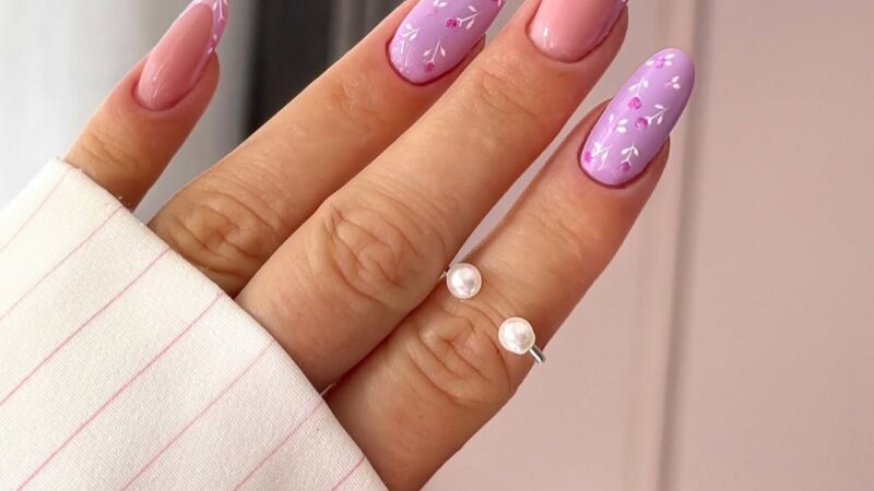 Лавандовый маникюр 2026: пастель, которая делает руки моложе