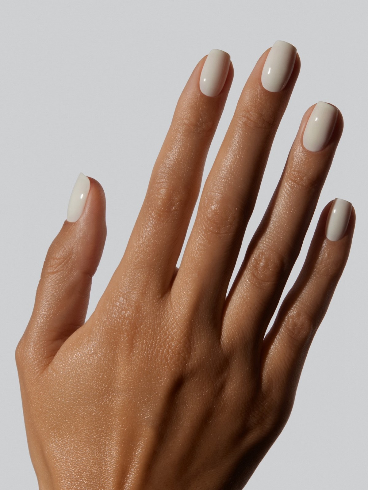 Маникюр весна 2026, который вытеснил классику: 10 трендов, от которых сложно отвести взгляд