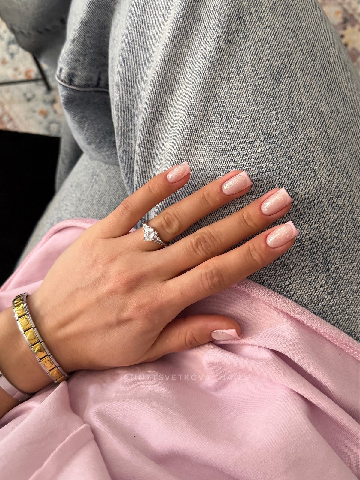 Квадратные ногти весны: форма, которая снова стала трендом