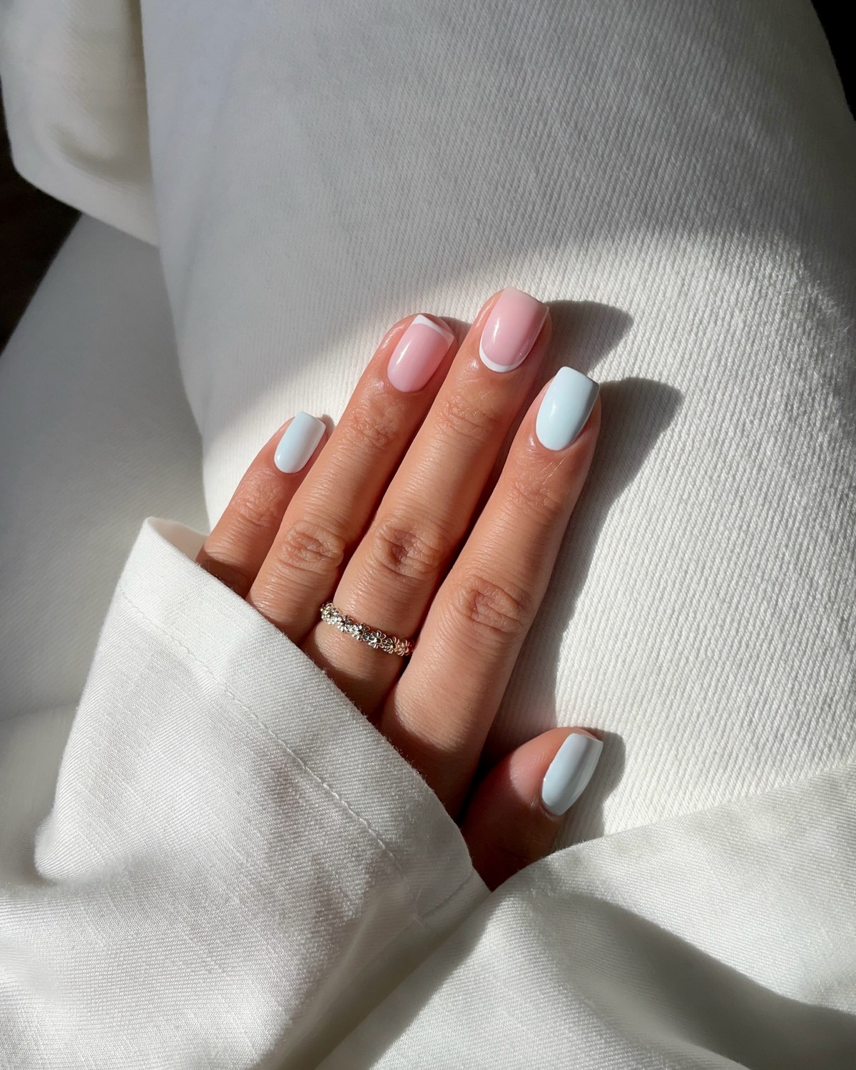 Квадратные ногти весны: форма, которая снова стала трендом