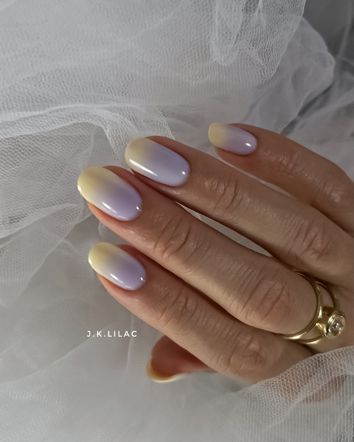 Лавандовый маникюр 2026: пастель, которая делает руки моложе