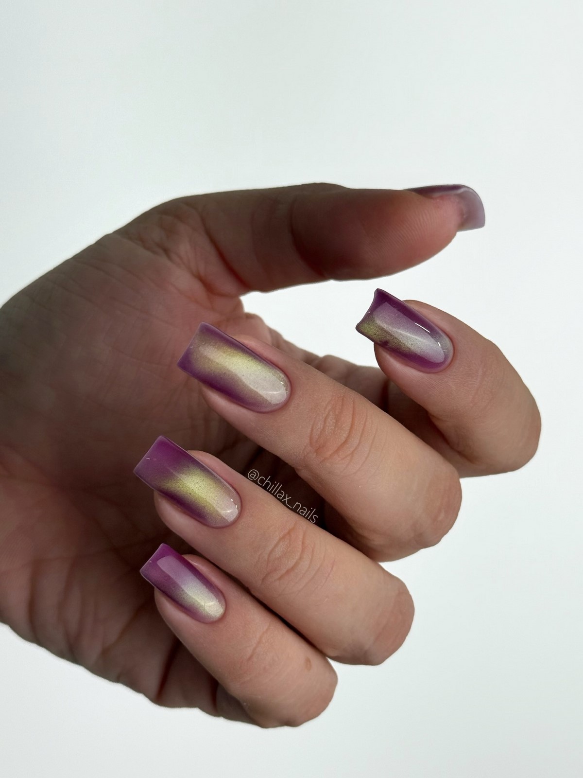 Квадратные ногти весны: форма, которая снова стала трендом