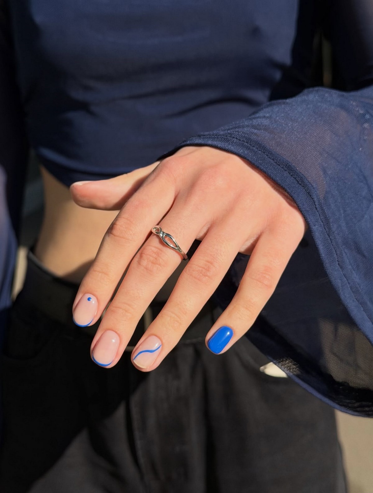 Квадратные ногти весны: форма, которая снова стала трендом