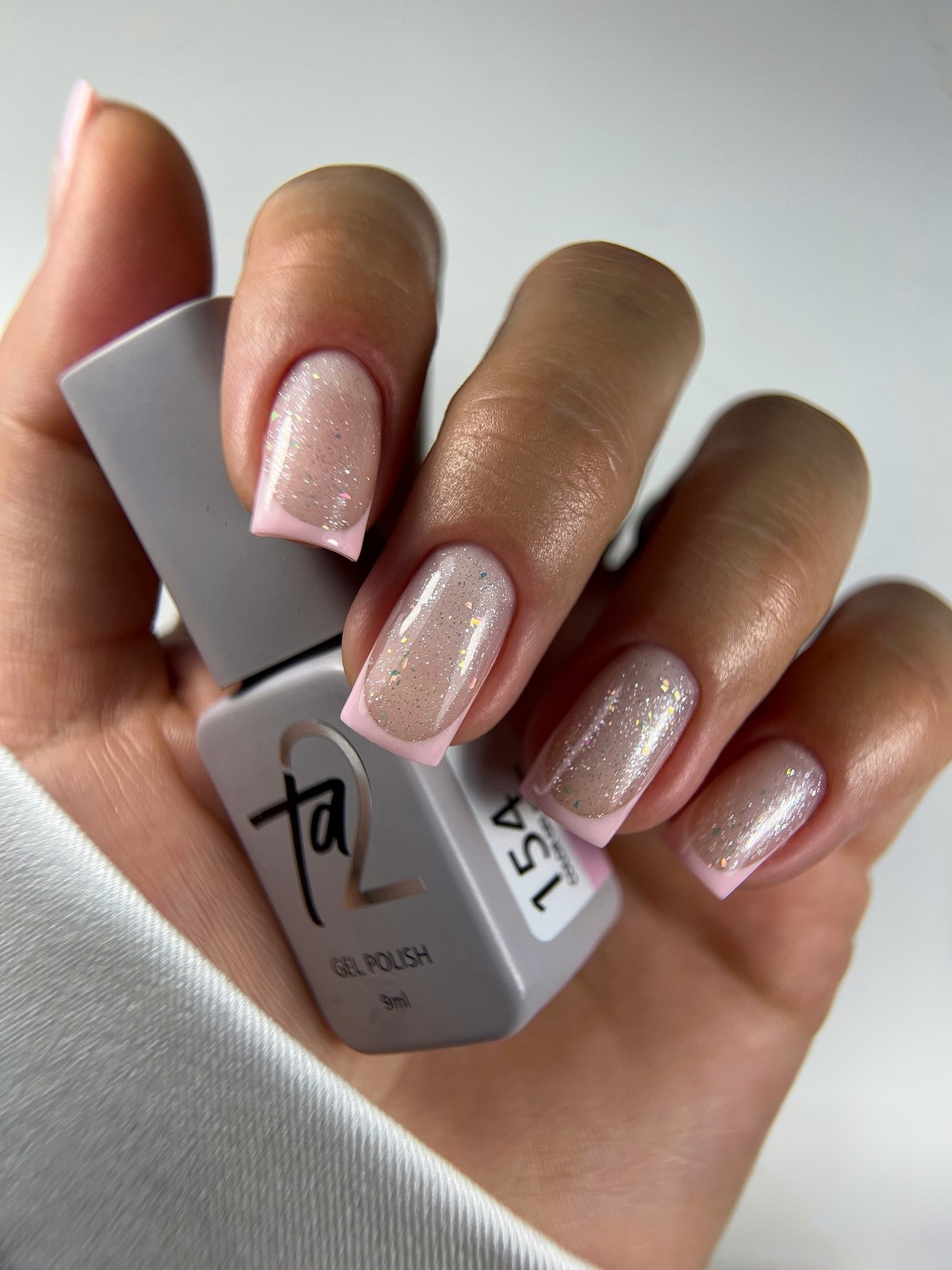 Квадратные ногти весны: форма, которая снова стала трендом