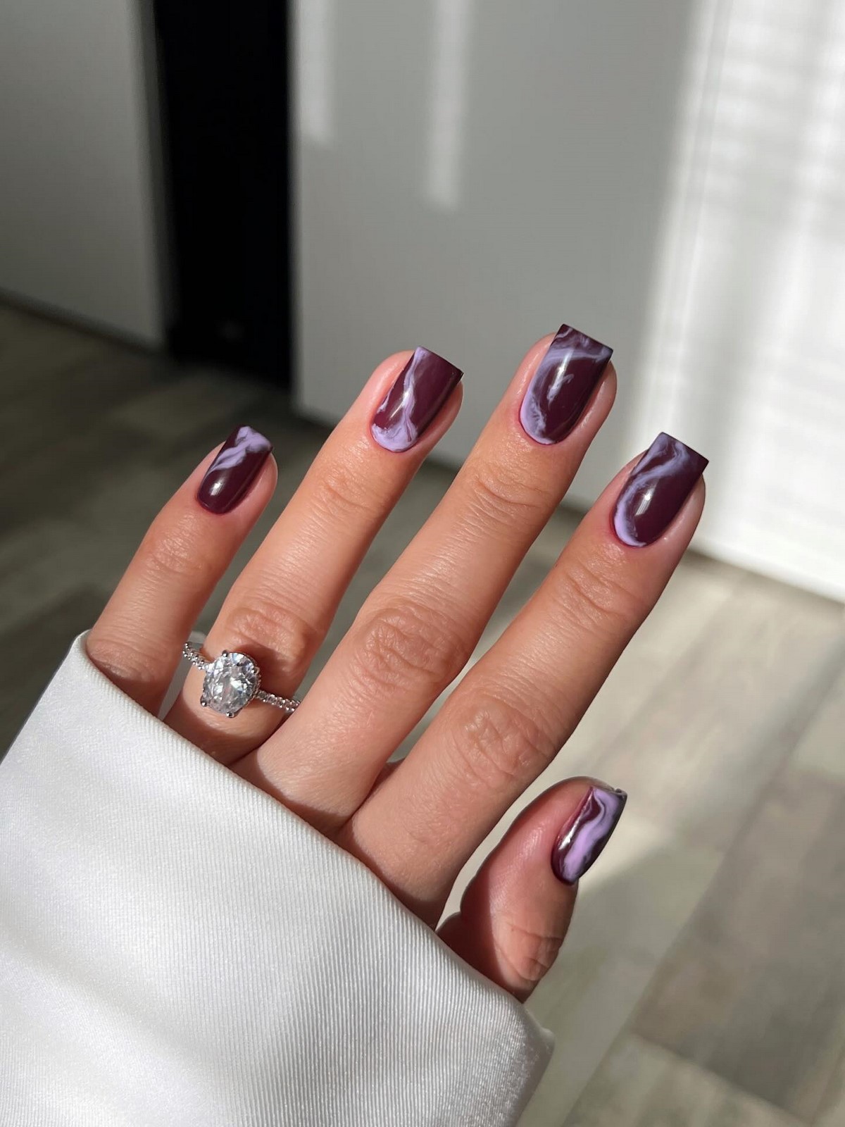 Квадратные ногти весны: форма, которая снова стала трендом