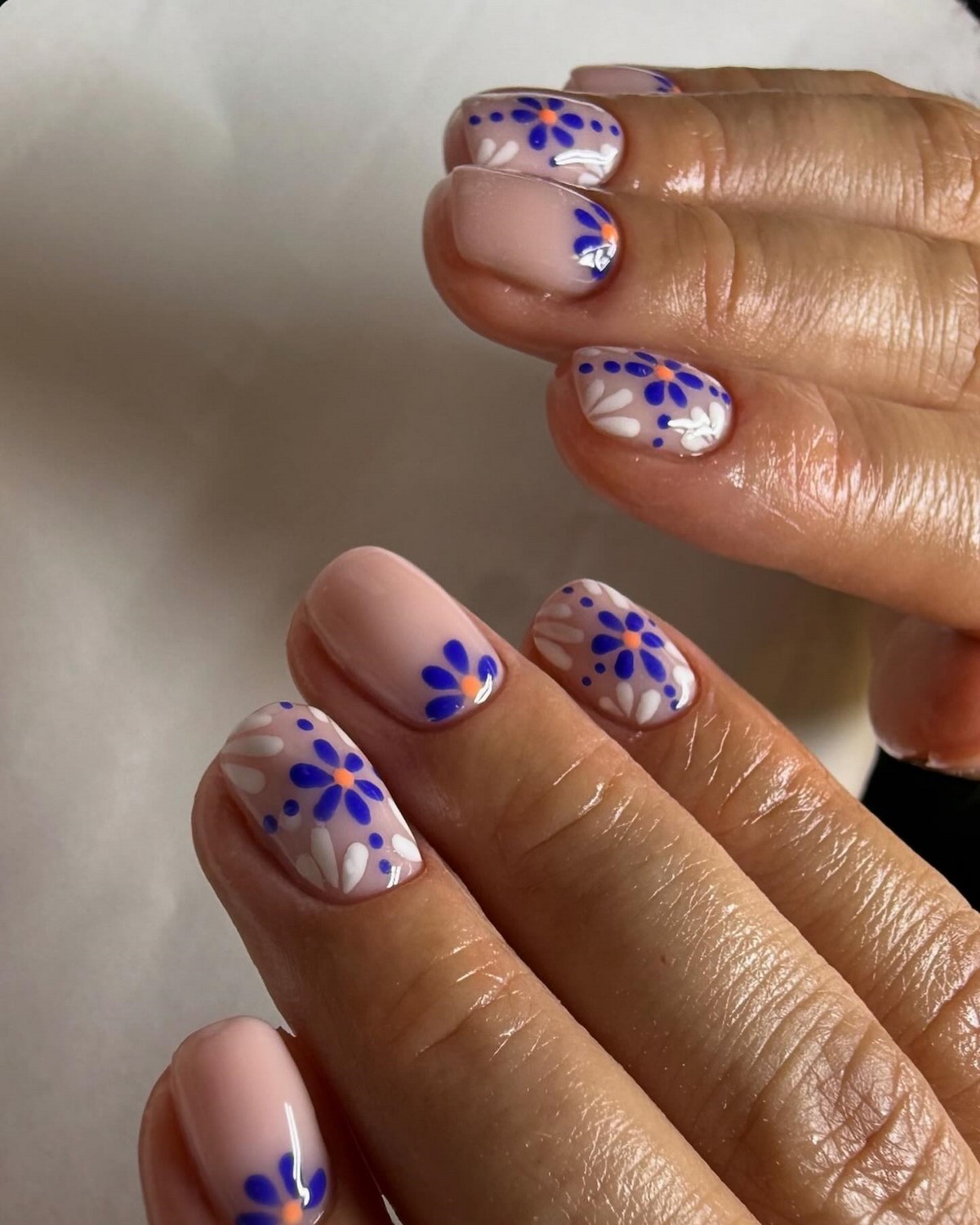 Квадратные ногти весны: форма, которая снова стала трендом