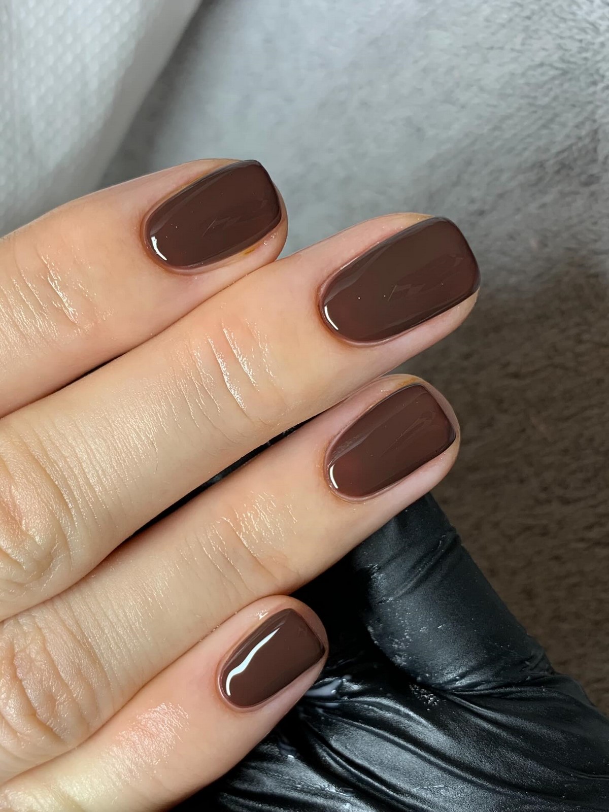 Квадратные ногти весны: форма, которая снова стала трендом