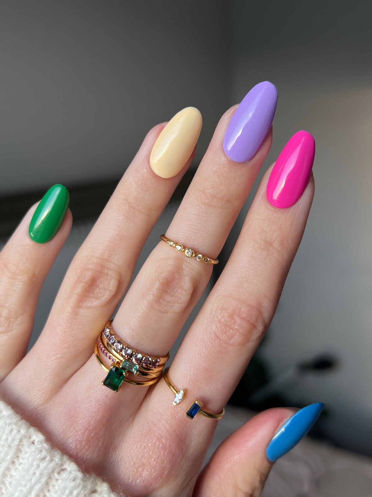 Лавандовый маникюр 2026: пастель, которая делает руки моложе