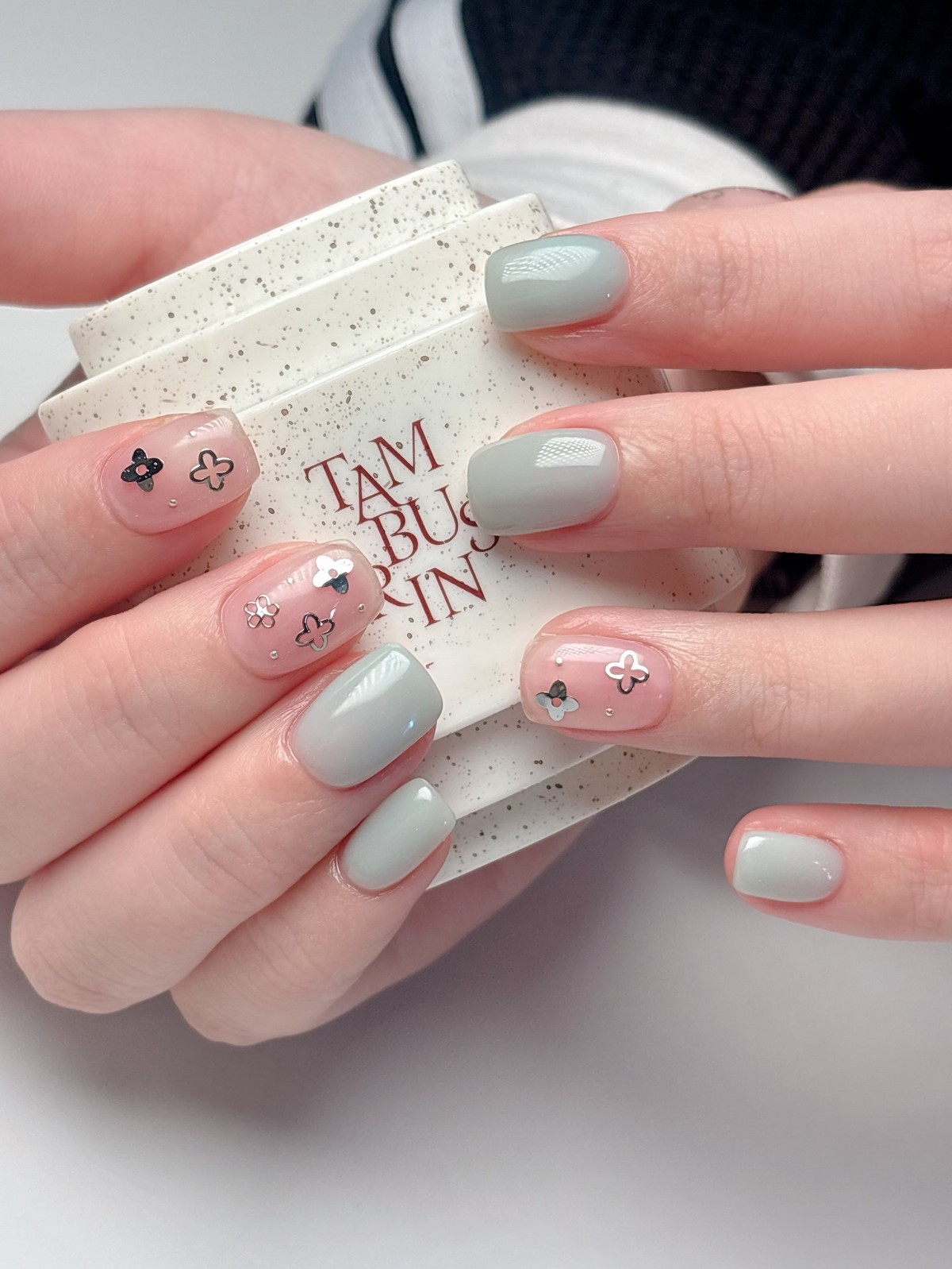 Модный пастельный маникюр весна 2026: самые свежие оттенки сезона