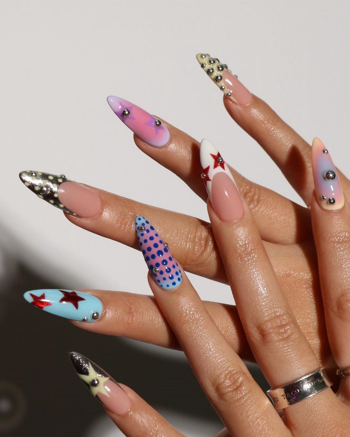 Модный пастельный маникюр весна 2026: самые свежие оттенки сезона