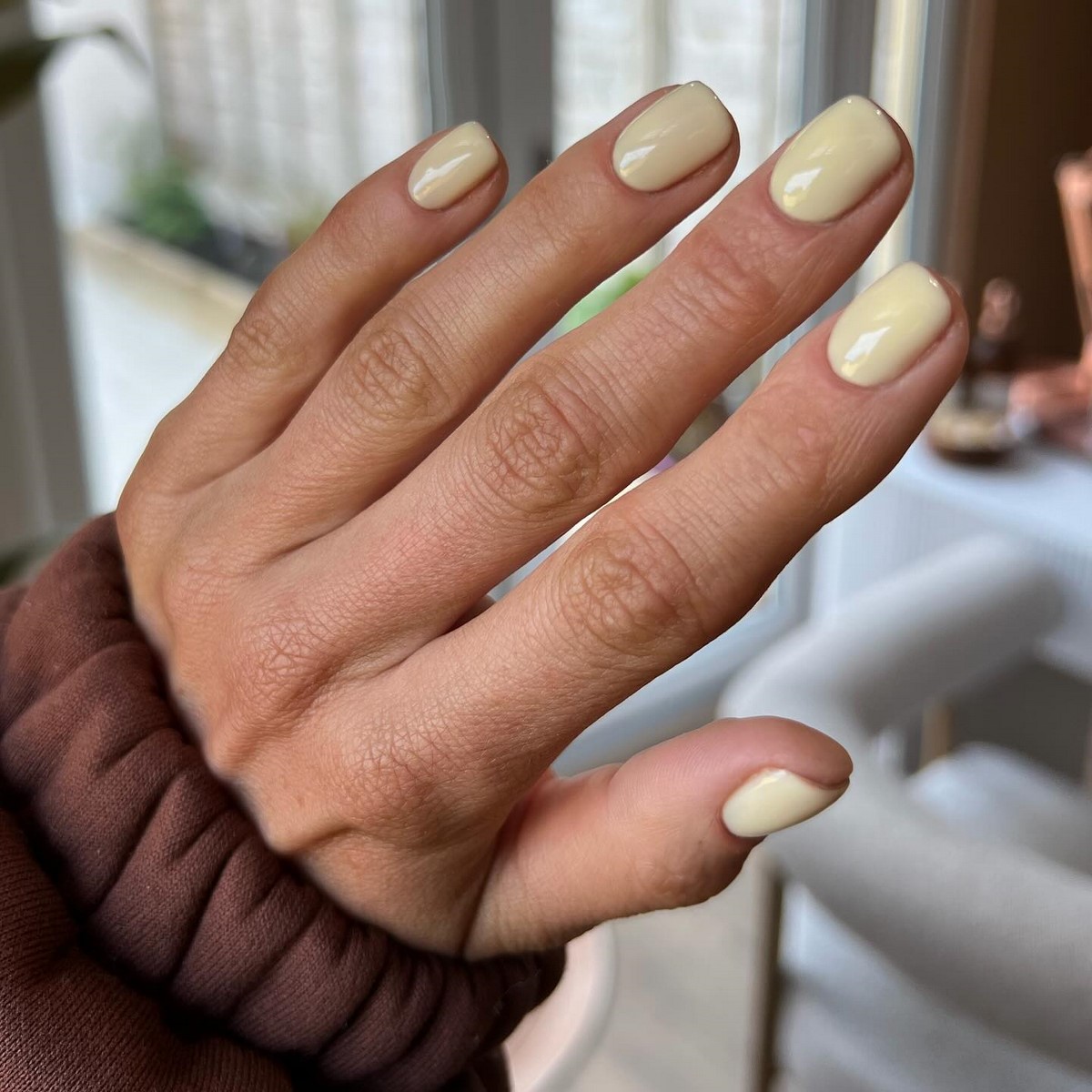 Модный пастельный маникюр весна 2026: самые свежие оттенки сезона