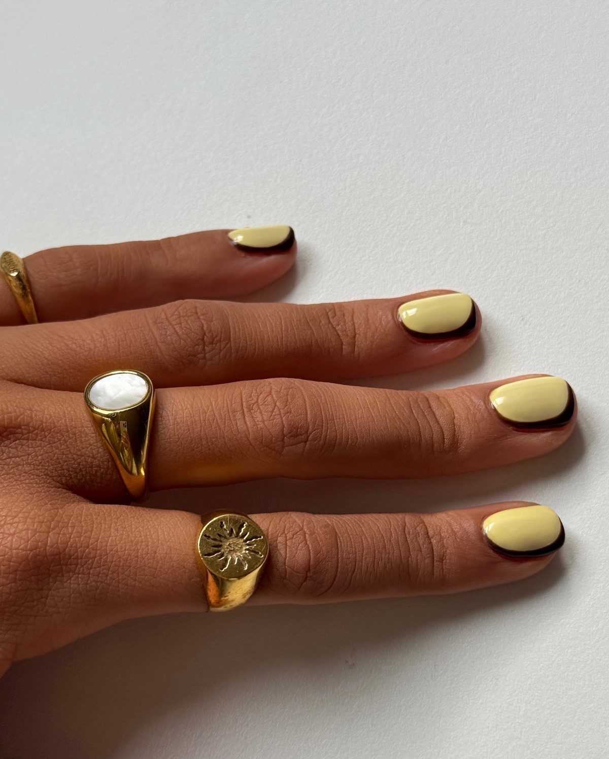 Модный пастельный маникюр весна 2026: самые свежие оттенки сезона