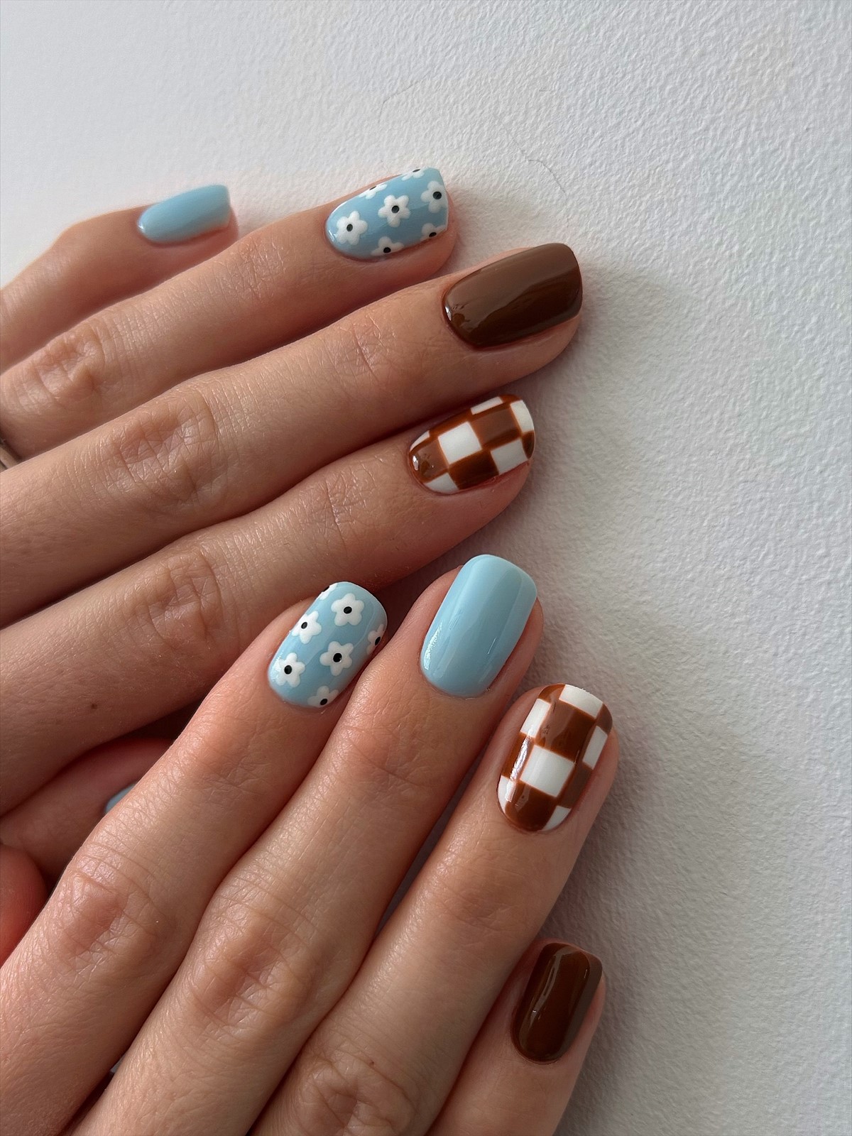 Овальные ногти весны: аккуратная форма, которая подходит почти всем