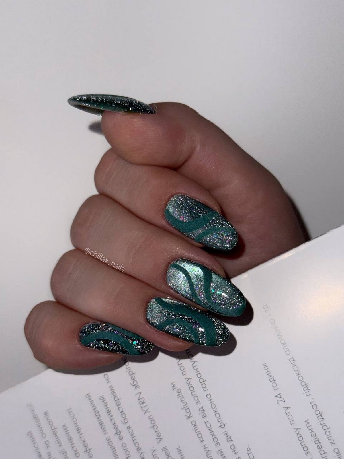 Овальные ногти весны: аккуратная форма, которая подходит почти всем