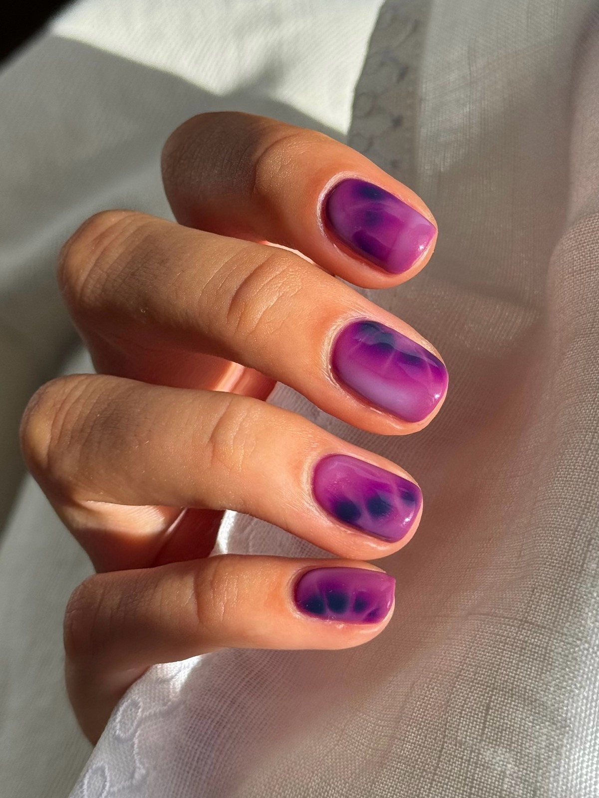 Овальные ногти весны: аккуратная форма, которая подходит почти всем