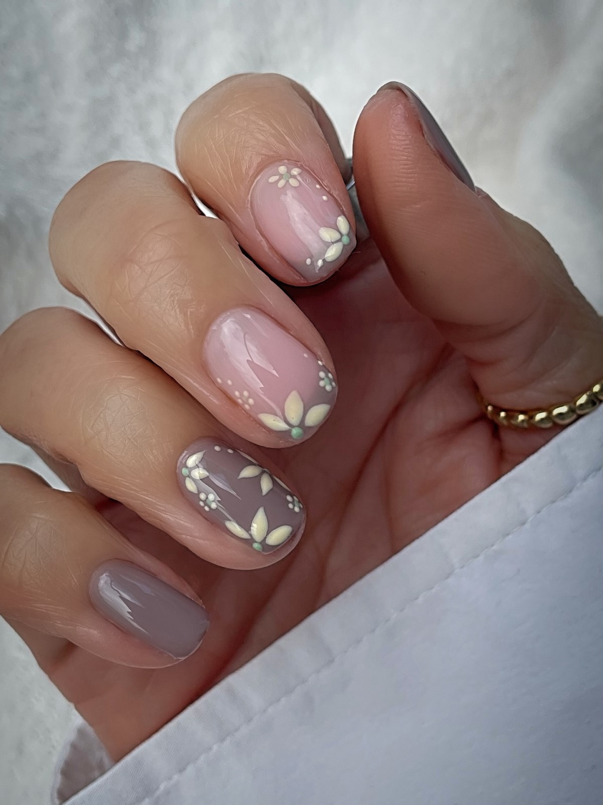 Овальные ногти весны: аккуратная форма, которая подходит почти всем