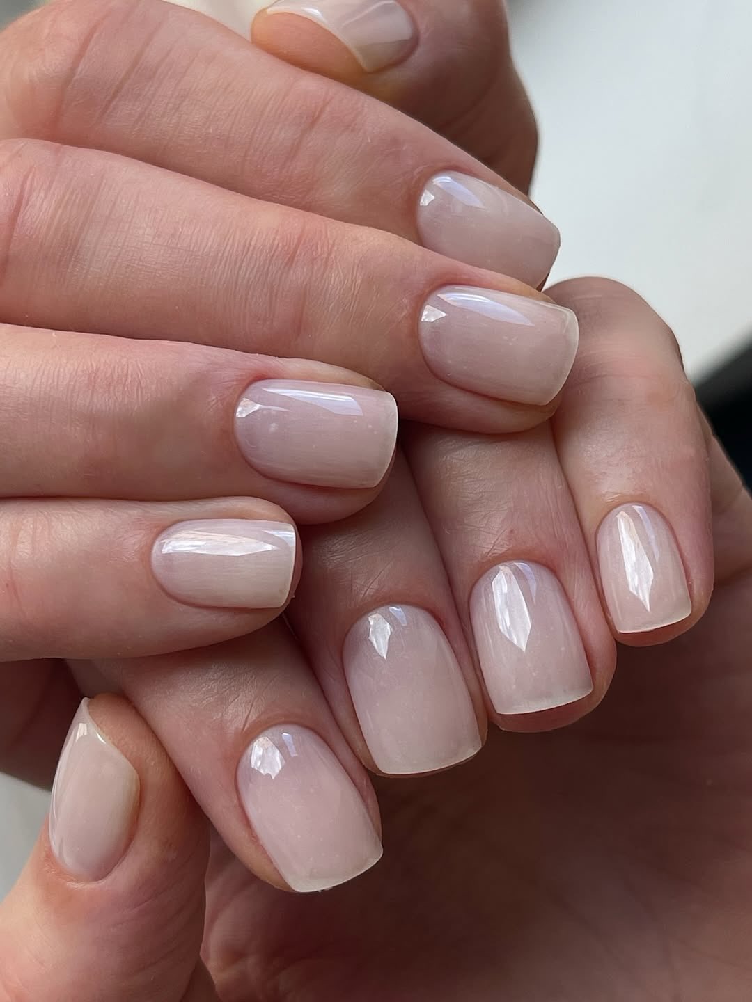 Маникюр, который вытесняет нюд: его выбирают чаще всего