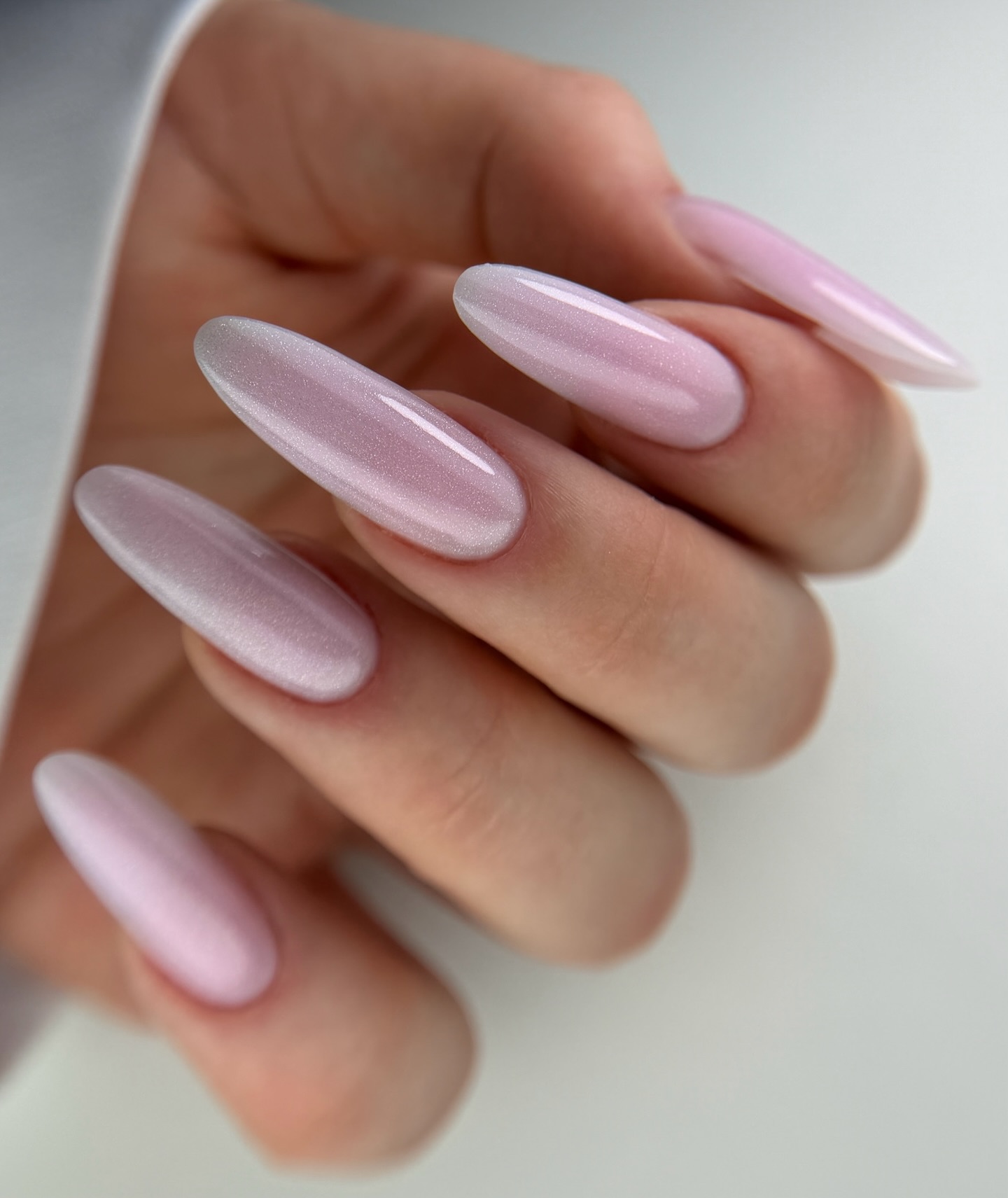 Маникюр, который вытесняет нюд: его выбирают чаще всего