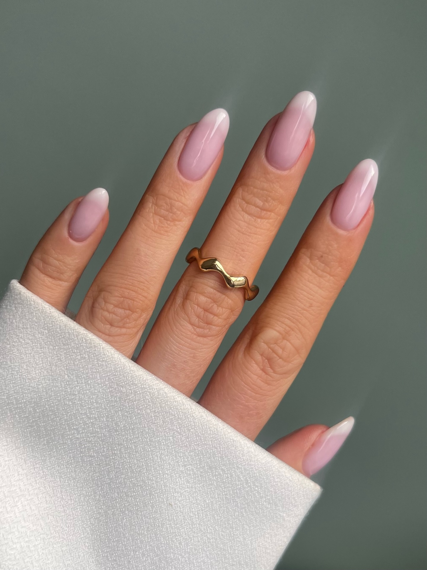 Маникюр, который вытесняет нюд: его выбирают чаще всего