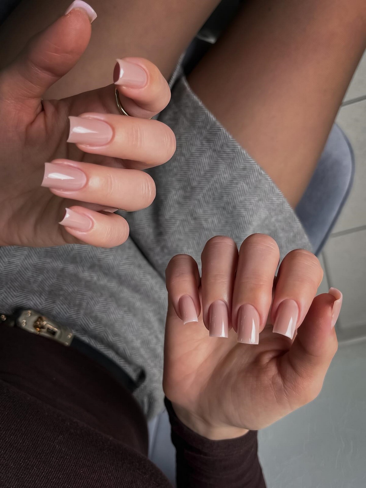 Маникюр с эффектом чистых ногтей, который выбирают чаще всего